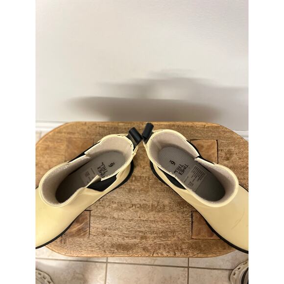 Women's Waterproof Rain Boots - Size 8 Wide - Tan/Black - Picture 7 of 10